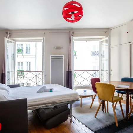 Bright Studio Close To Pigalle, Grands-boulevards And Stations - Welkeys